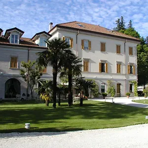 https://art-hotel-varese-21100.it-lombardy.com