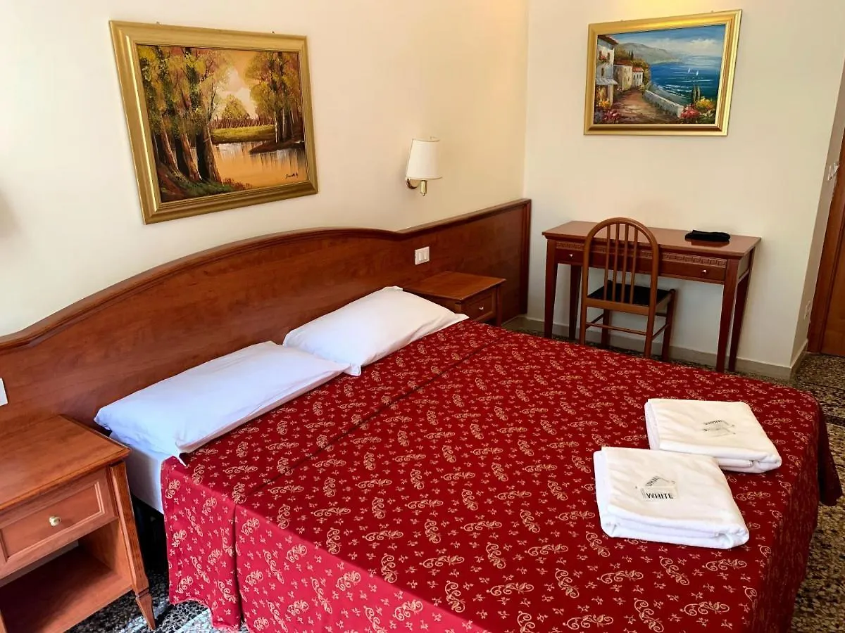 ***** Guest house Paramount Rome Italy