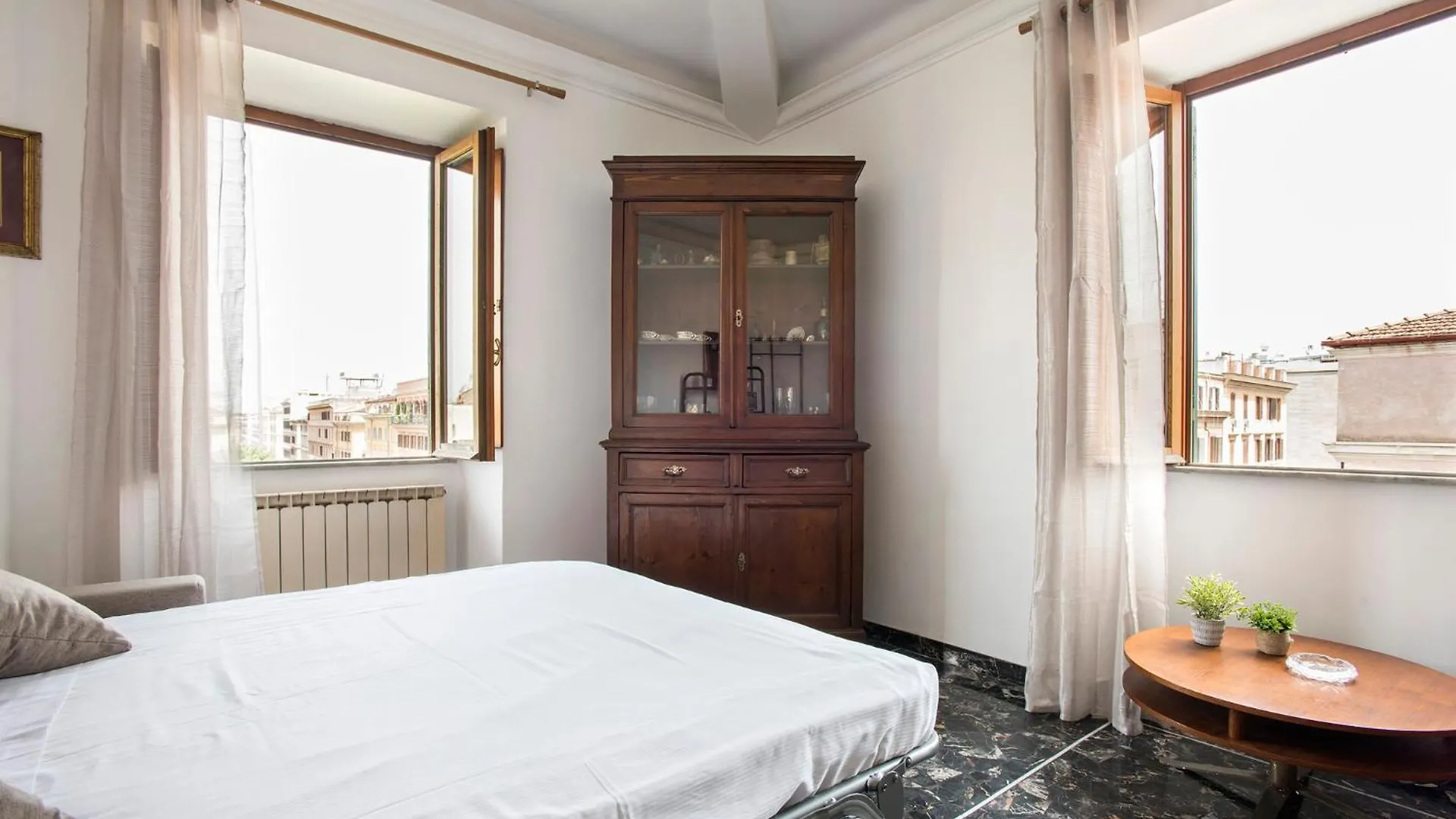 Paramount Rome Italy